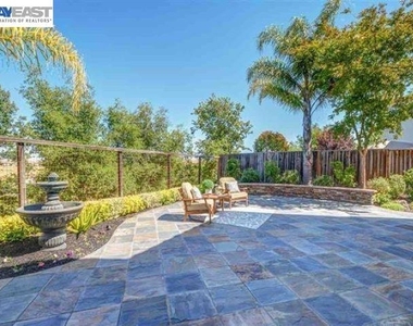4540 Sweetgale Dr - Photo Thumbnail 26