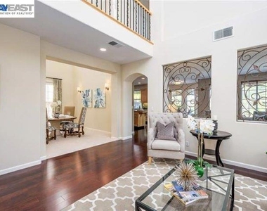 4540 Sweetgale Dr - Photo Thumbnail 3