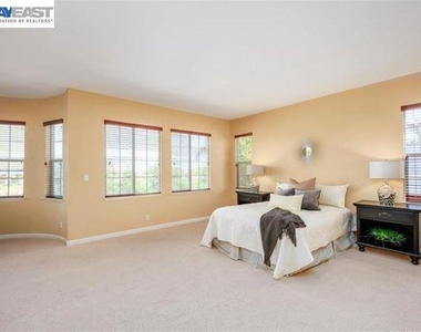 4540 Sweetgale Dr - Photo Thumbnail 22