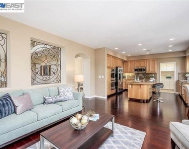 4540 Sweetgale Dr - Photo Thumbnail 8
