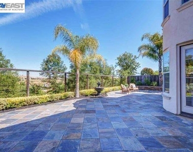 4540 Sweetgale Dr - Photo Thumbnail 27
