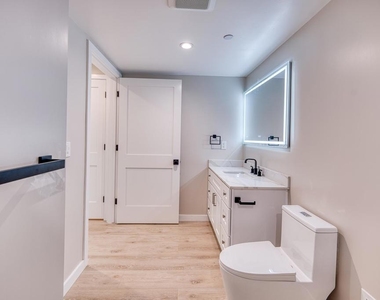4202 Telegraph Ave - Photo Thumbnail 15