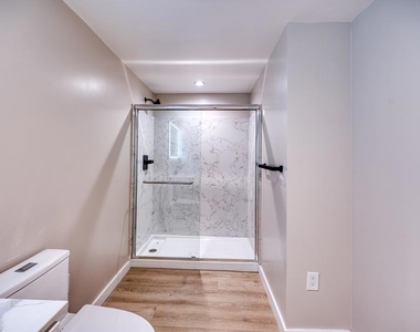4202 Telegraph Ave - Photo Thumbnail 14