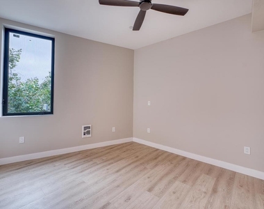 4202 Telegraph Ave - Photo Thumbnail 11