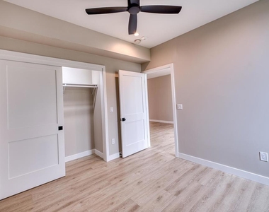 4202 Telegraph Ave - Photo Thumbnail 12