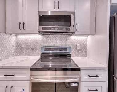 4202 Telegraph Ave - Photo Thumbnail 6
