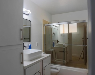 3330 Claudia Drive - Photo Thumbnail 12