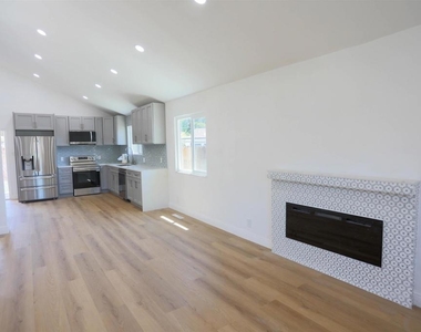 3330 Claudia Drive - Photo Thumbnail 9