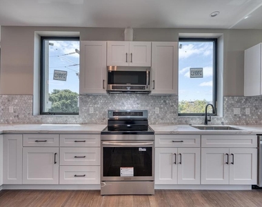 4202 Telegraph Ave - Photo Thumbnail 7