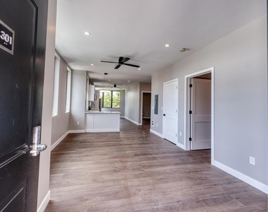 4202 Telegraph Ave - Photo Thumbnail 3