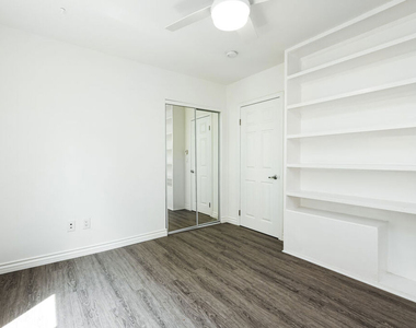 8718 Rosewood Avenue - Photo Thumbnail 21