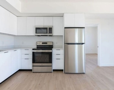 339 S Oxford Avenue - Photo Thumbnail 7