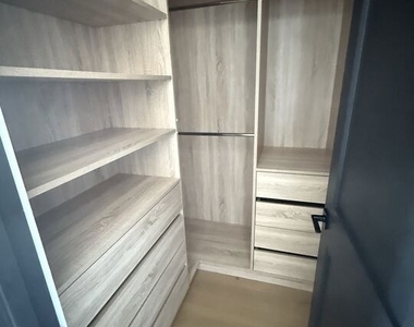 3021 Stanford Avenue - Photo Thumbnail 8