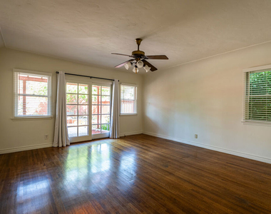 2005 Holmby Avenue - Photo Thumbnail 9