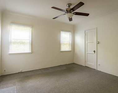 2005 Holmby Avenue - Photo Thumbnail 10