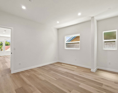 1305 Lucile Avenue - Photo Thumbnail 11