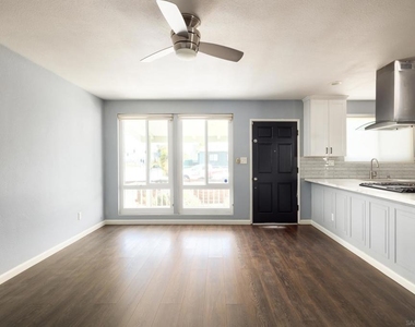 3609 Nassau - Photo Thumbnail 12