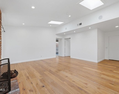 5844 Conifer Street - Photo Thumbnail 5