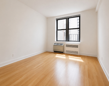 151 West 16th Street - Photo Thumbnail 3
