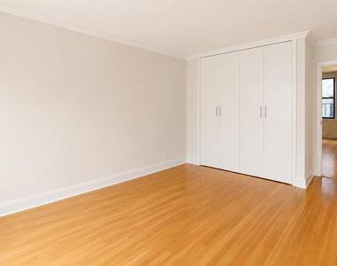 151 West 16th Street - Photo Thumbnail 2