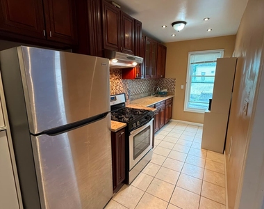 Luxurious 76th Street, Woodhaven Apartment - Photo Thumbnail 2