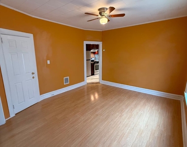 Luxurious 76th Street, Woodhaven Apartment - Photo Thumbnail 1