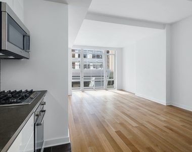 1050 6th Avenue - Photo Thumbnail 1