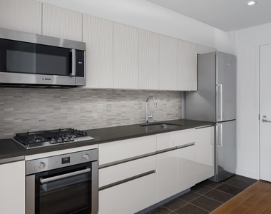 1050 6th Avenue - Photo Thumbnail 1