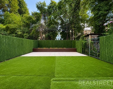 1260 Prospect Place - Photo Thumbnail 6