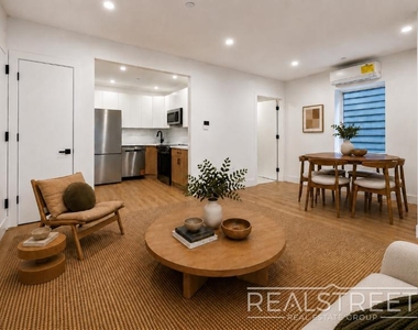 1260 Prospect Place - Photo Thumbnail 2