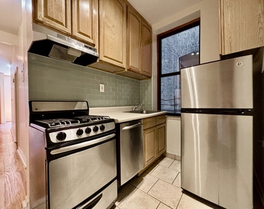 3135 Broadway - Photo Thumbnail 5