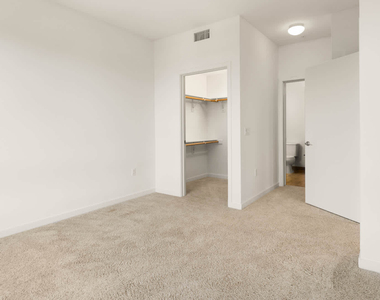 1333 Powell Street - Photo Thumbnail 49