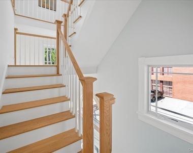 51 Main Street - Photo Thumbnail 28