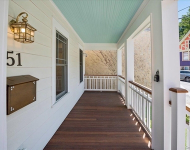 51 Main Street - Photo Thumbnail 3