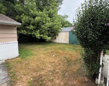 14730 Huxley Street - Photo Thumbnail 5