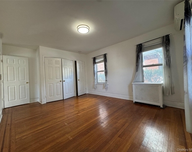 267 Plainfield Avenue - Photo Thumbnail 10