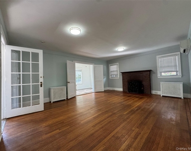 267 Plainfield Avenue - Photo Thumbnail 11