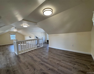 267 Plainfield Avenue - Photo Thumbnail 28