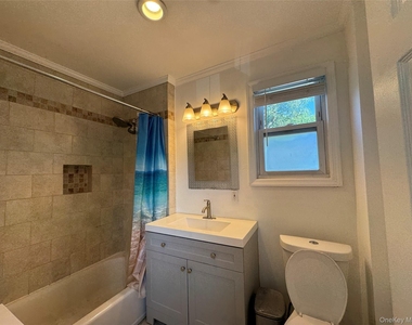 267 Plainfield Avenue - Photo Thumbnail 4