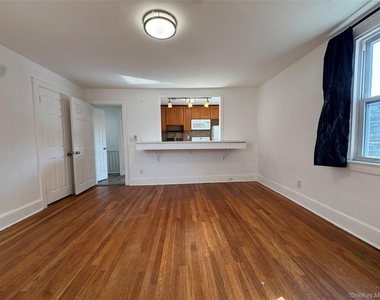 267 Plainfield Avenue - Photo Thumbnail 14