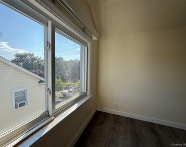 267 Plainfield Avenue - Photo Thumbnail 22