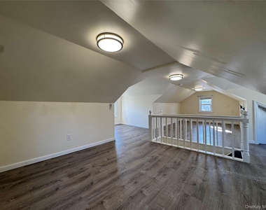 267 Plainfield Avenue - Photo Thumbnail 27