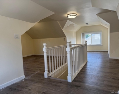 267 Plainfield Avenue - Photo Thumbnail 16
