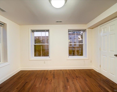 308 Main Street - Photo Thumbnail 10