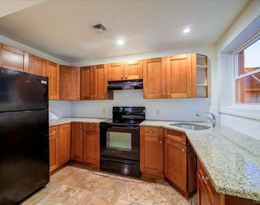 308 Main Street - Photo Thumbnail 1