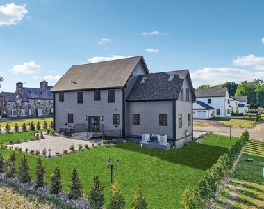 1707 Marie Lane - Photo Thumbnail 2