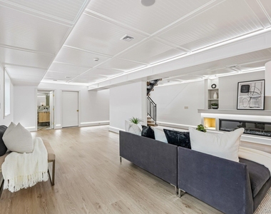 1707 Marie Lane - Photo Thumbnail 23