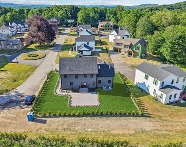 1707 Marie Lane - Photo Thumbnail 3