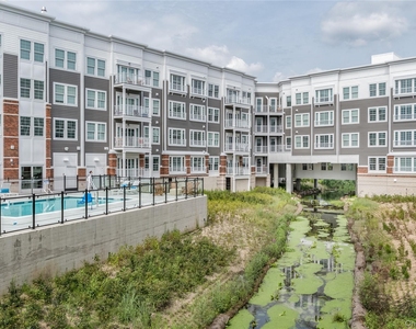 75 E Hoffman Avenue - Photo Thumbnail 7