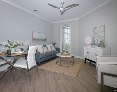 75 E Hoffman Avenue - Photo Thumbnail 11